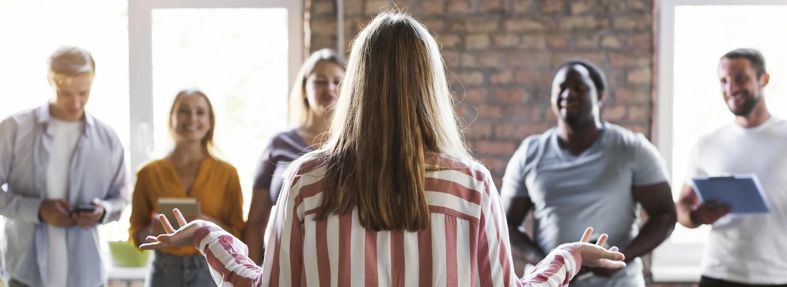 Virtuelle Workshopreihe „Mitarbeitende binden – finden – führen“